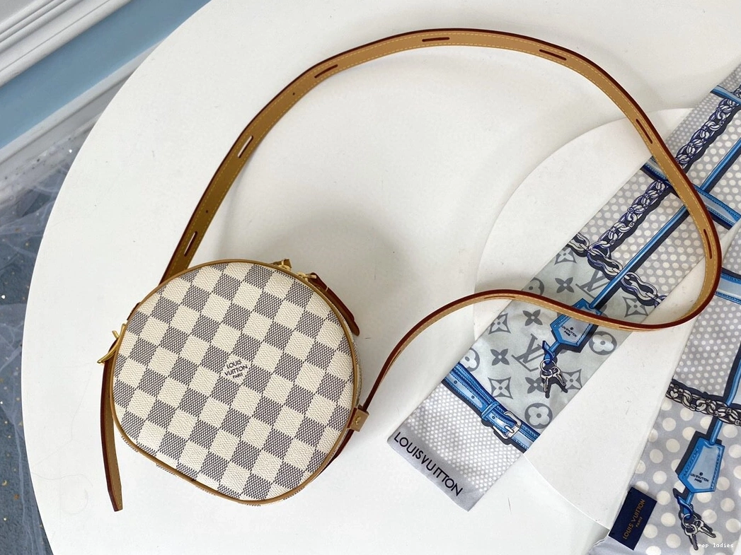 Cheap CHAPEAU SOUPLE LOUIS PM VUITTON BOITE 0802